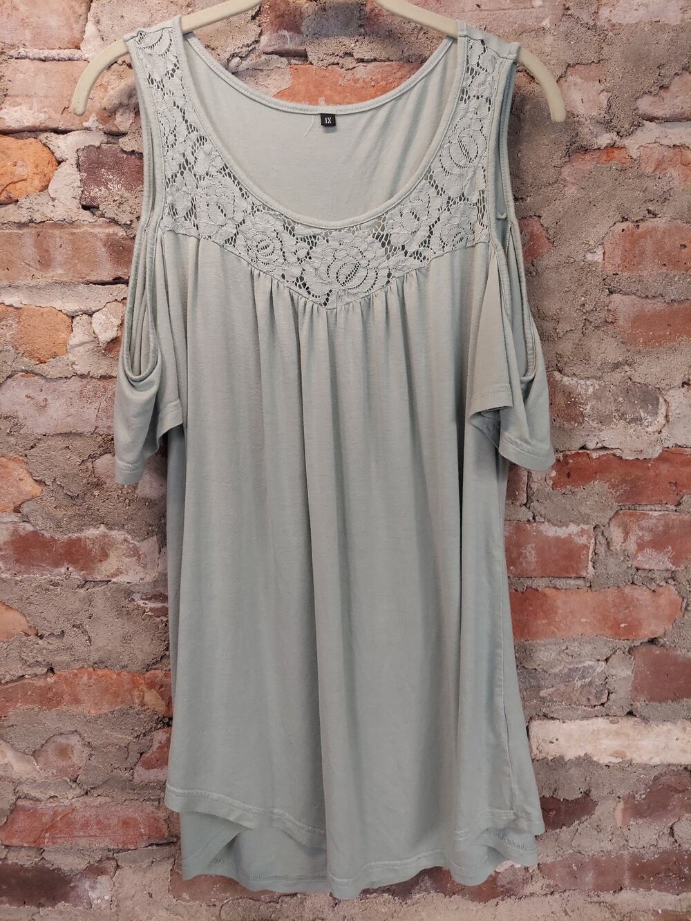 Womens Cold Shoulder Blouse Plus Size 1X Mint Green Lace Detail Tunic